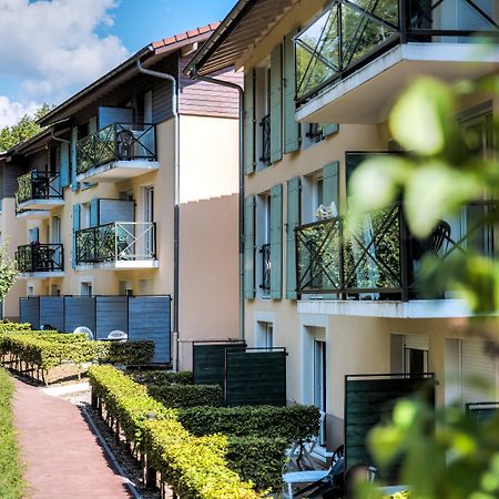 Zenitude Hôtel-Résidences L'Orée du Parc Divonne-les-Bains Esterno foto
