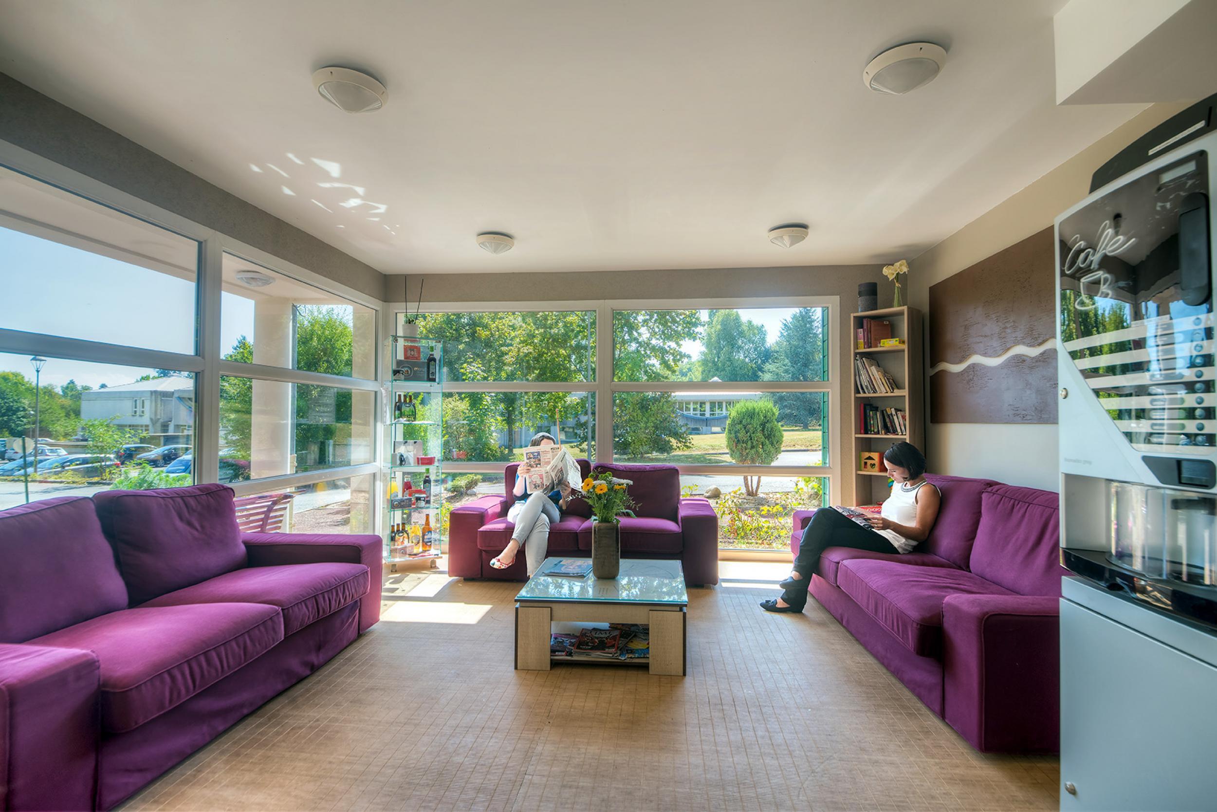 Zenitude Hôtel-Résidences L'Orée du Parc Divonne-les-Bains Esterno foto
