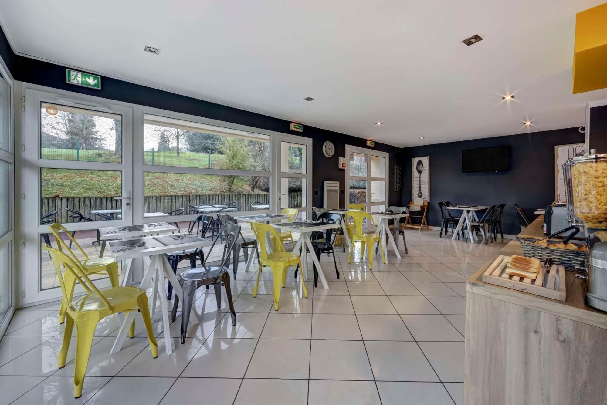 Zenitude Hôtel-Résidences L'Orée du Parc Divonne-les-Bains Esterno foto